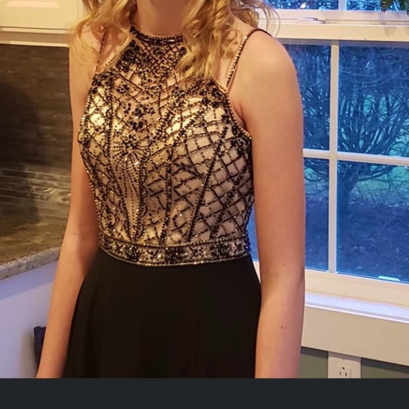 BICICI AND COTY PROM DRESS - Picture 2 of 6